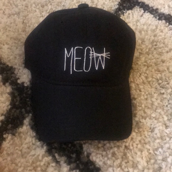 Francesca's Collections Accessories - NWT Meow hat